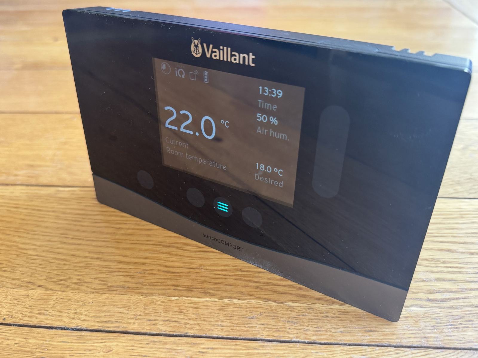 Vaillant sensoCOMFORT controller showing a room temperature of 22 degrees